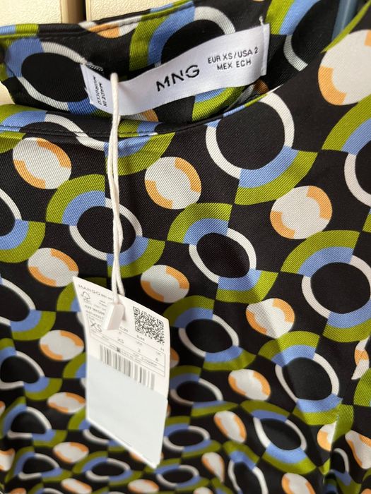 Чисто нови рокли Mango