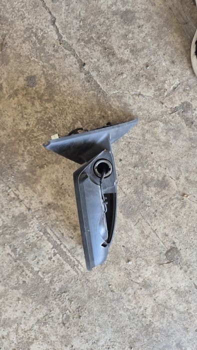 Боковое зеркало на Приору