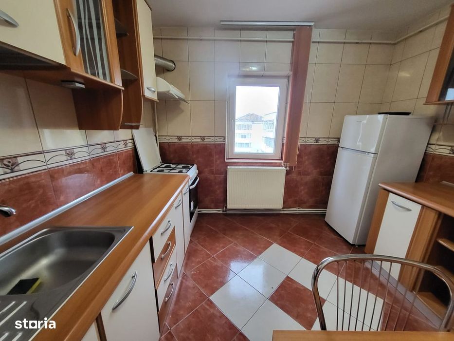 Închiriere garsonieră confort sporit – Bacău, strada Neagoe Vodă.