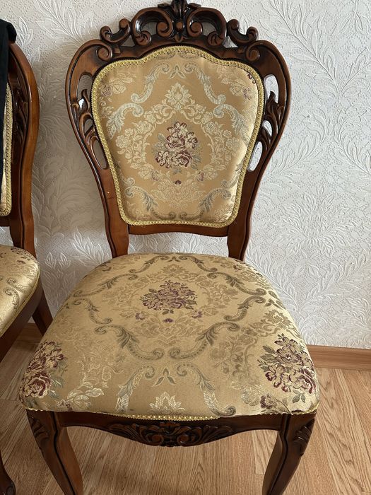 Продается стулья