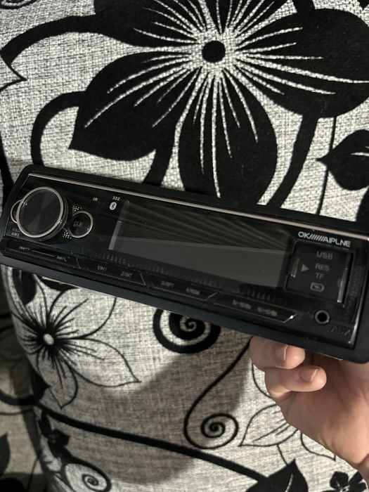 Продам магнитолу рабочая