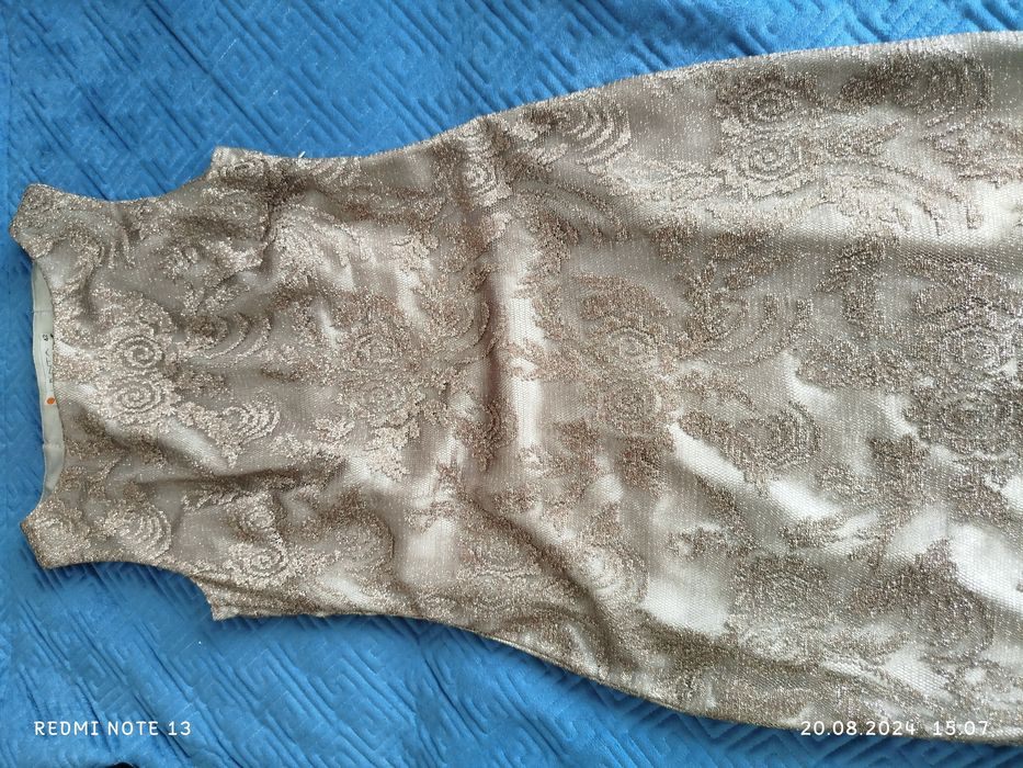 Продам пальто шерсть, платья