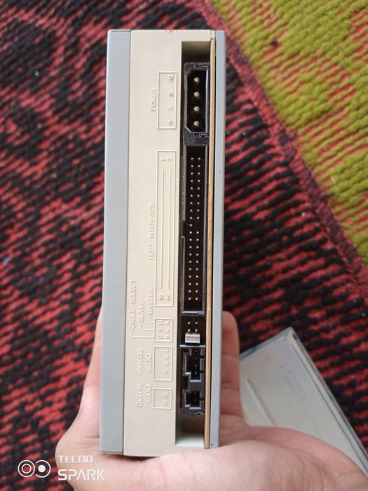 Компьютер дискавод