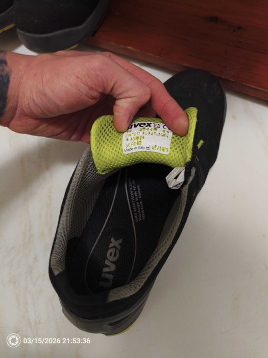 Работни обувки Uvex 1 S2 SRC / 44 номер