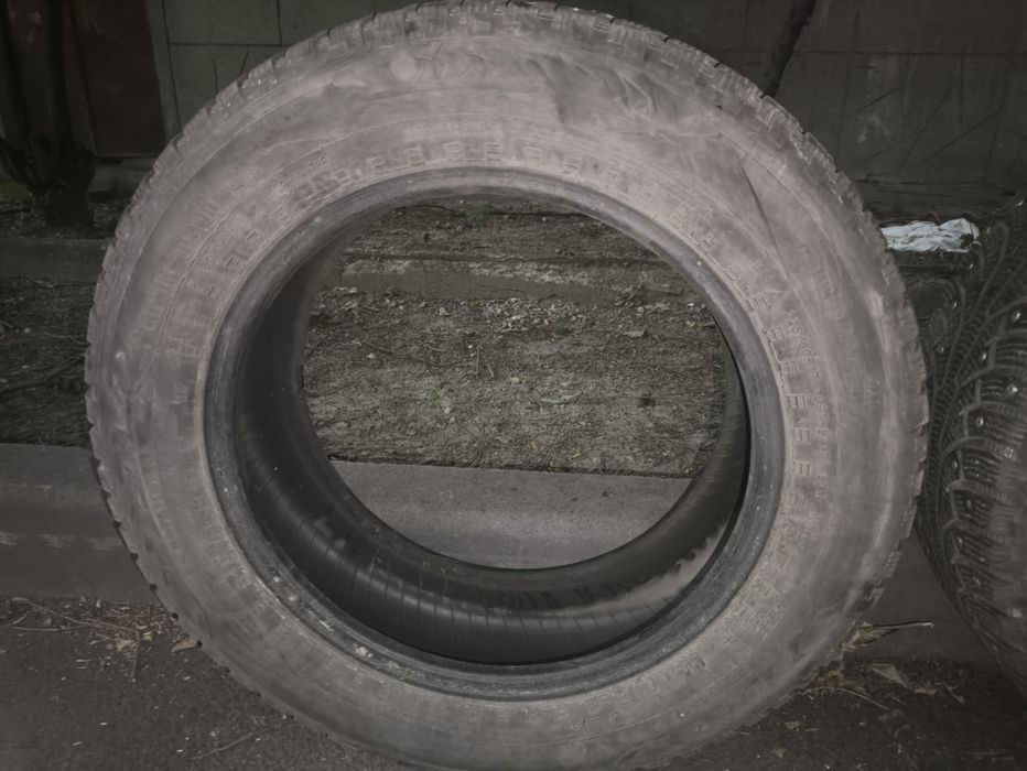 Продам шины для автомобиля