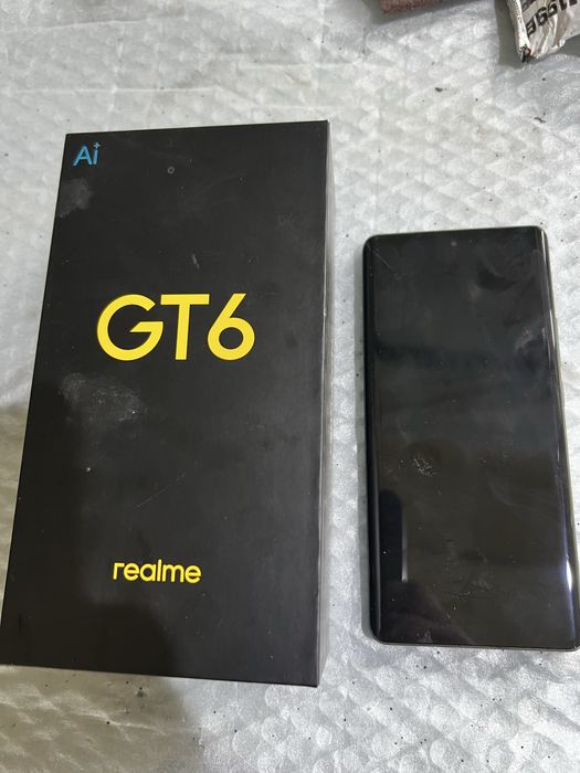 REALME GT6 12/256gd
