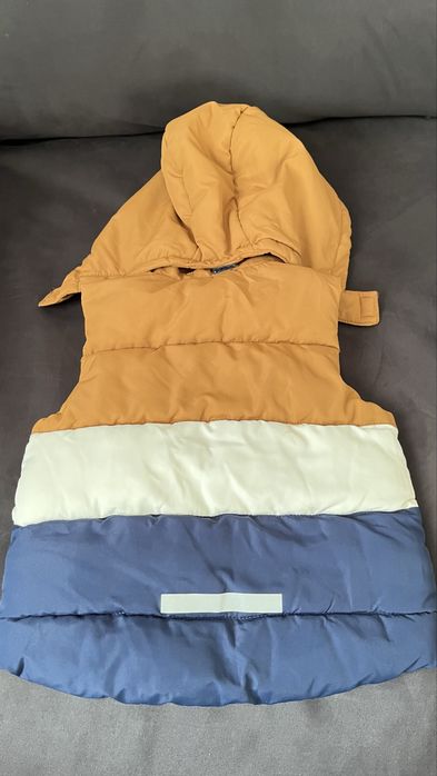 Vesta H&M sau Reserved marimea 86
