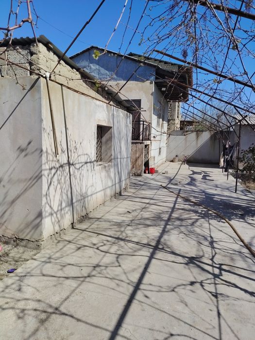 Саехатдан уй сотилади 2 етаж