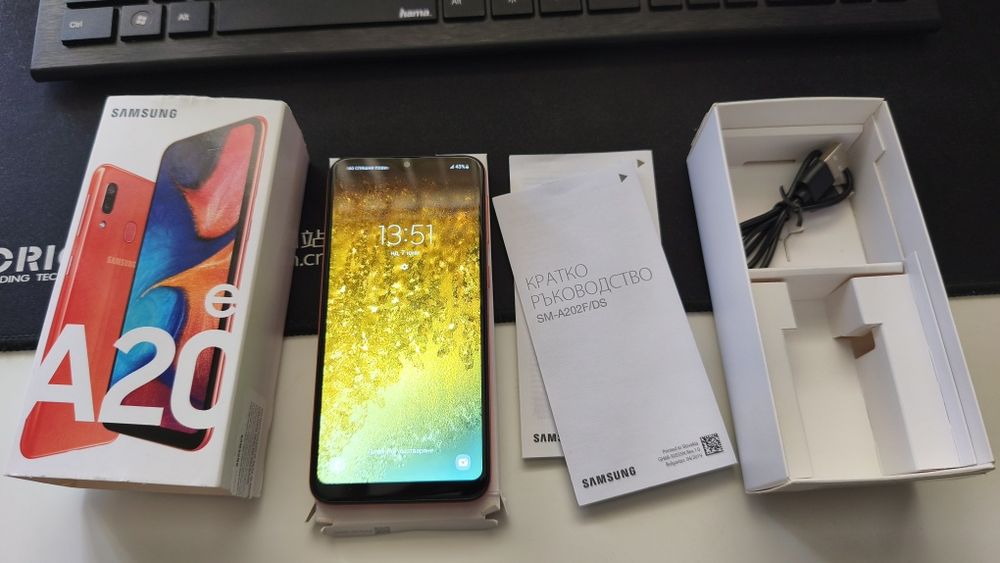 Продавам Самсунг/Samsung Galaxy A20e 32GB/3GB Ram