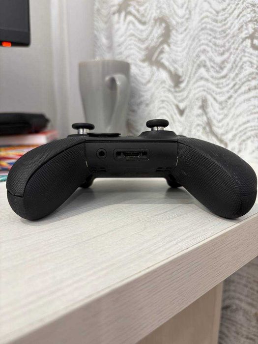 Xbox Series X + Xbox elite controller series 2