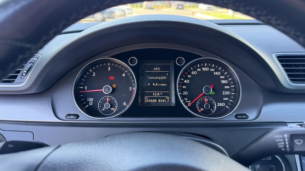 VOLKSWAGEN Passat 2012 — imagine 4