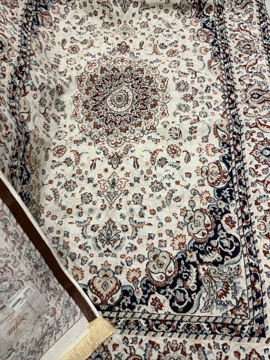 Ковер 260 на 180