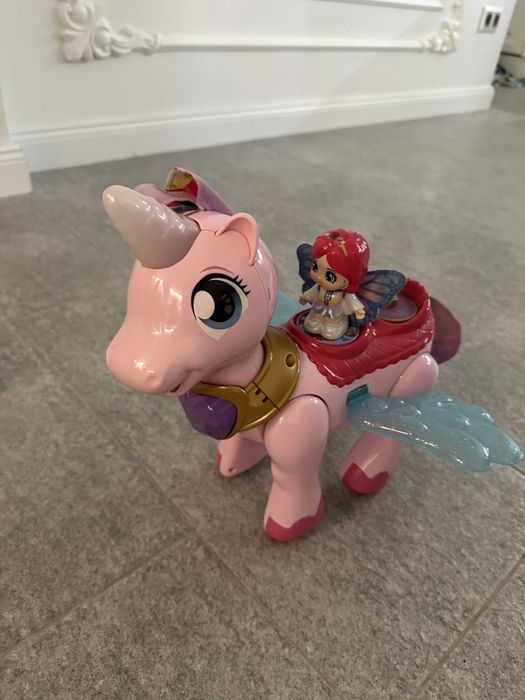 Интерактивен еднорог