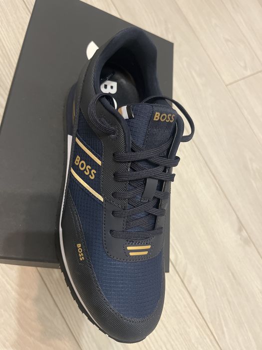 Vand adidasi Boss Parkour marimea 42