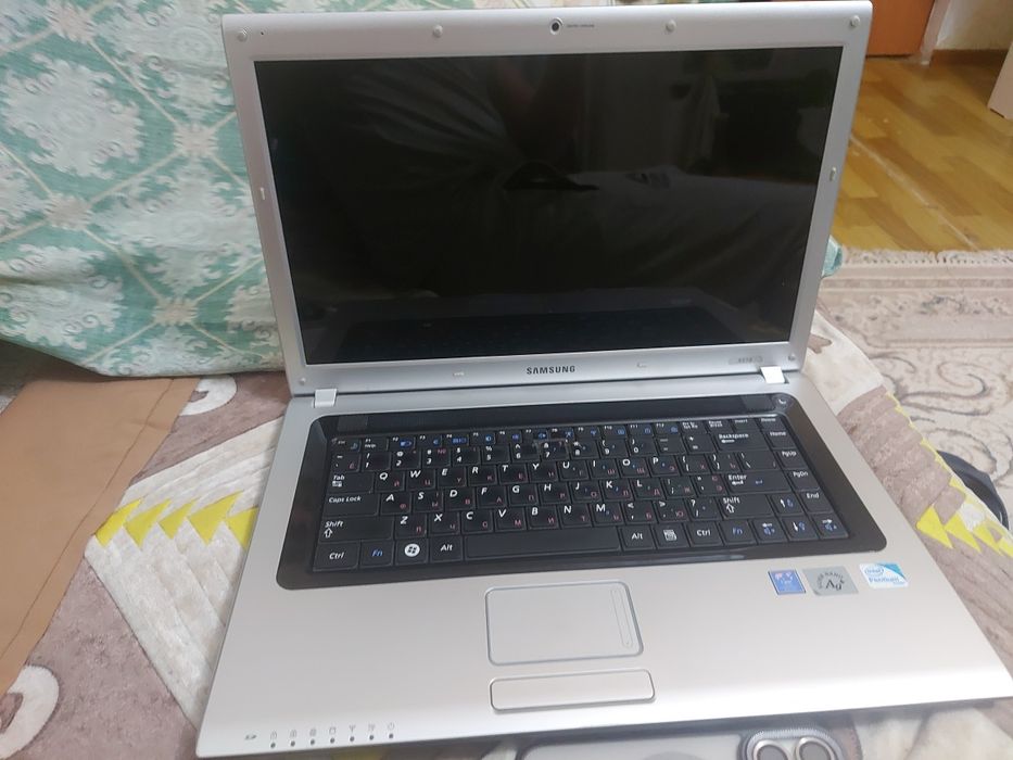 Ноутбук  самсунг R 518