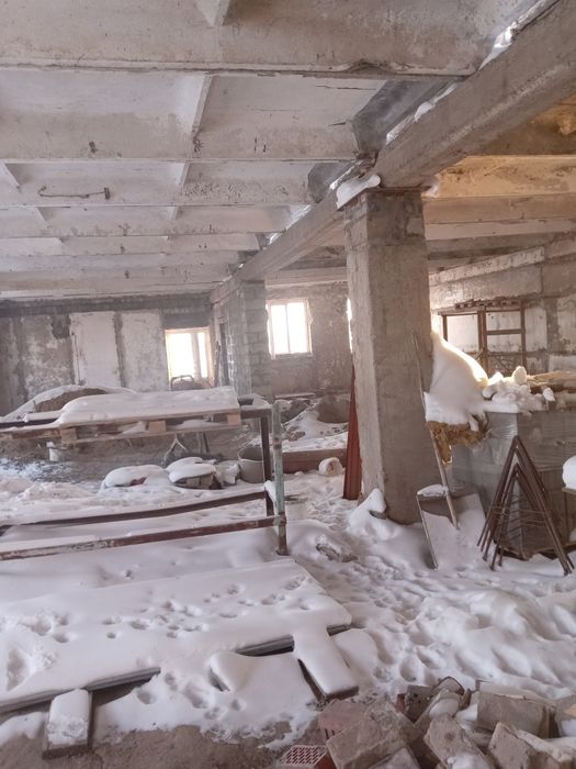 Продам здание на разбор.