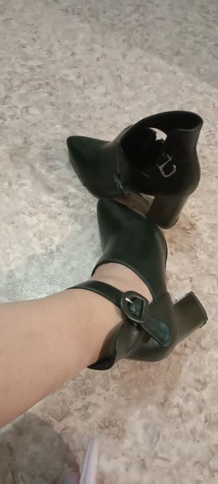 Продам туфли женские