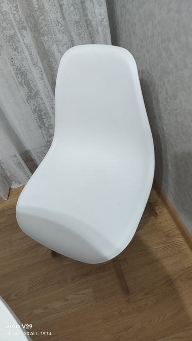 Продам стол со стульями