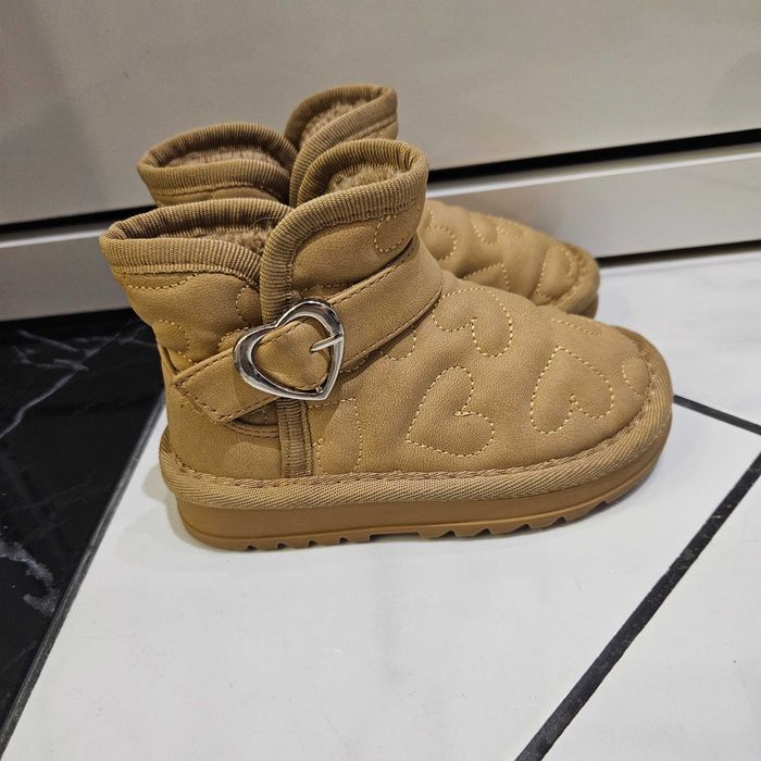 Боти и маратонки