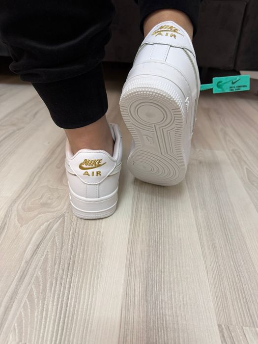 Adidasi nike air force 1 de dama ( sneakers air force one )