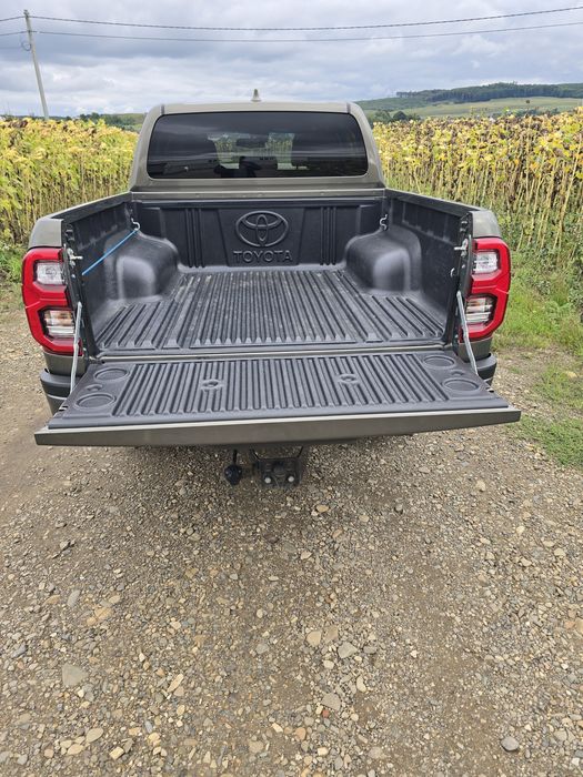 TOYOTA Hilux 0 — imagine 3