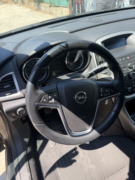 Опел астра ж 1.4турбо на части / opel astra J 1.4 turbo 140