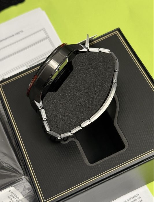 ЧИСТО НОВ 46mm Huawei Watch 4 Pro Space Edition Yettel Гаранция 2026г.