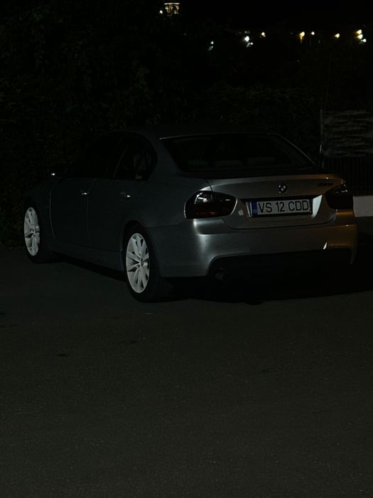 Vând BMW e 90 2006