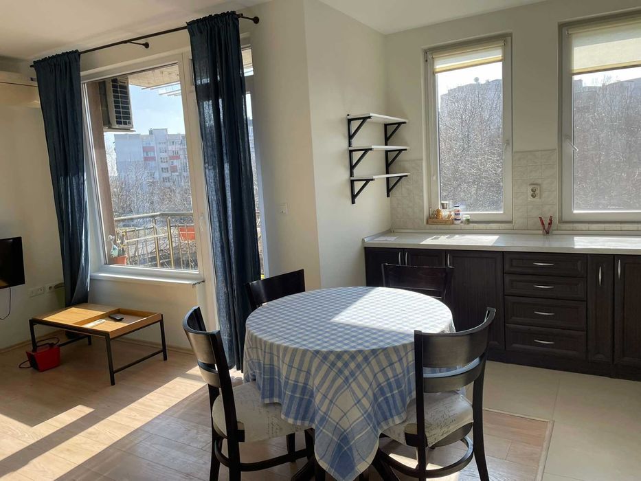 Дава се под наем Тристаен апартамент в София, Обеля 1 - 80 кв.м за 663 € - Снимка #5