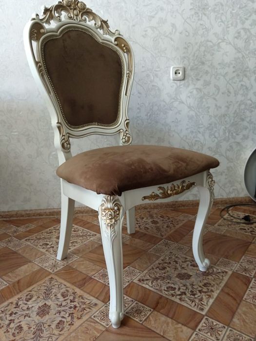 Стулья для гостинной