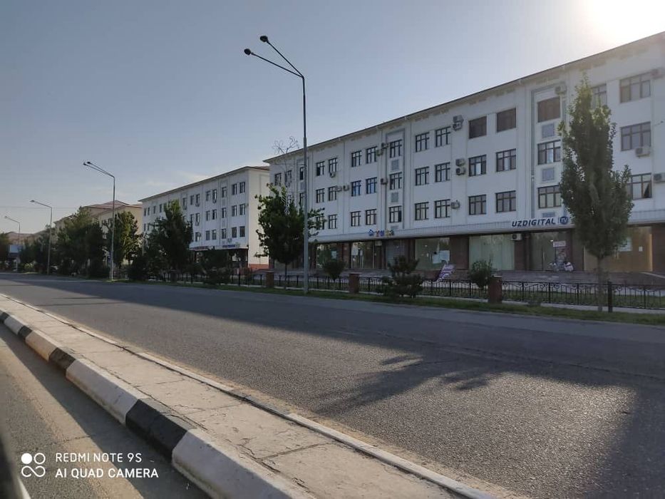 Квартира сотилади -  100 кв.м.