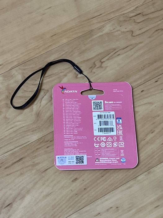 USB UV 150. ADATA. USB 3.2 (32 Gb) новый. Лямка в подарок