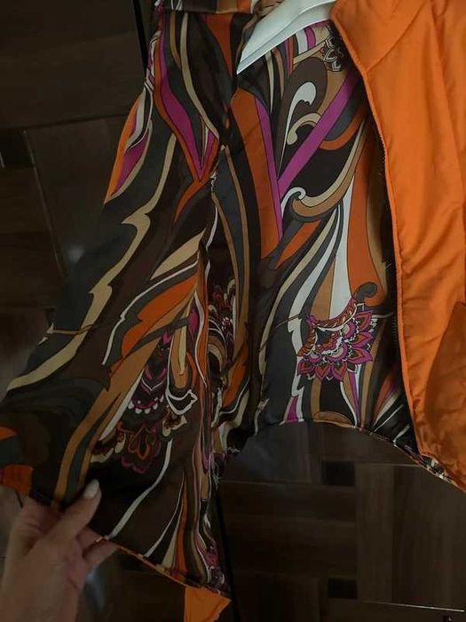 Geaca damă orange, 120 ron