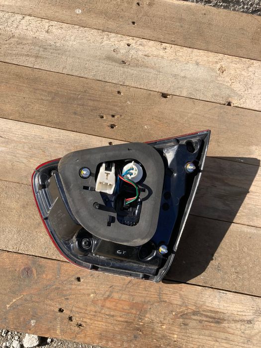 Десен фар и ляв стоп за Kia Rio. Кия рио. 11-17. LED.