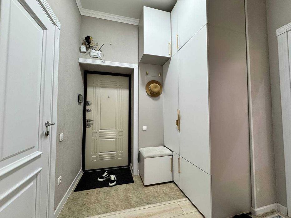 ПРОДАЕТСЯ 3/1/8  93м2 ЖК Greenwich Ор.р: Узбум