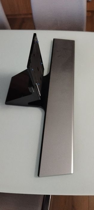 Стойка за телевизор