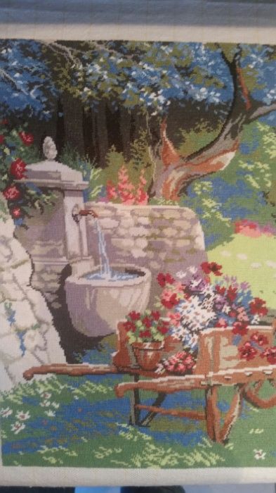 Гоблени "Градински фонтан "и"Градинска чешма "