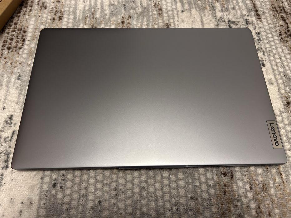 Laptop nou Lenovo IdeaPad Slim 3, Intel i5 RAM 16GB storage 512 GB display 15.6" Windows11
