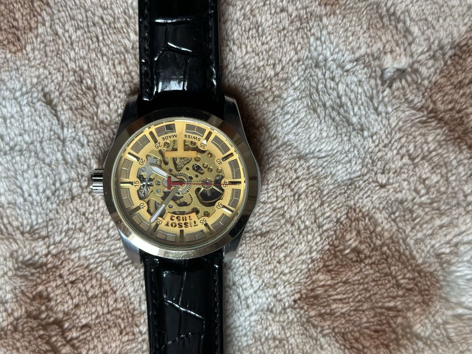 Продам Часы TISSOT