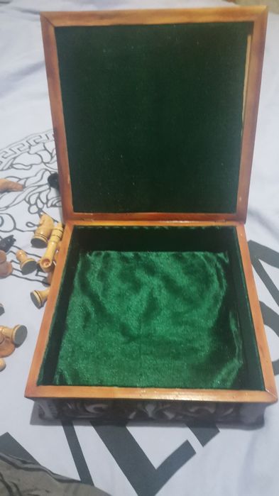 Шахматы в сундуке