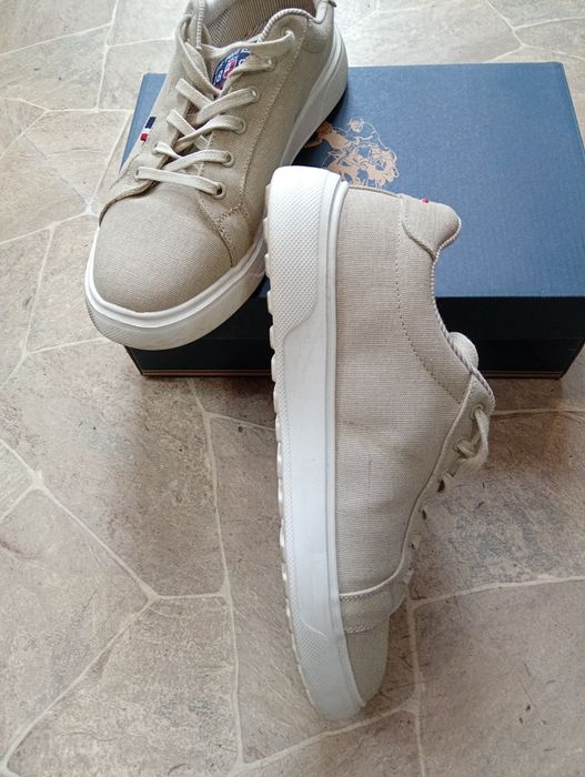 Маратонки на Поло.