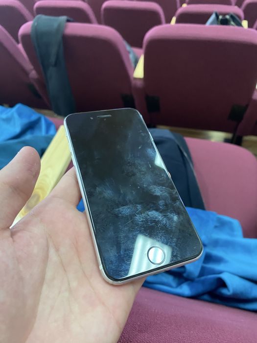 Iphone se2020 Айфон се2020