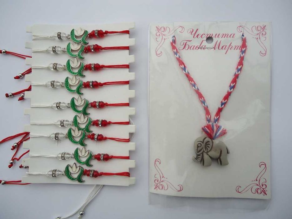 Ръчно изработени мартеници