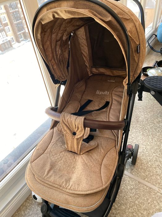 Срочно продам коляску