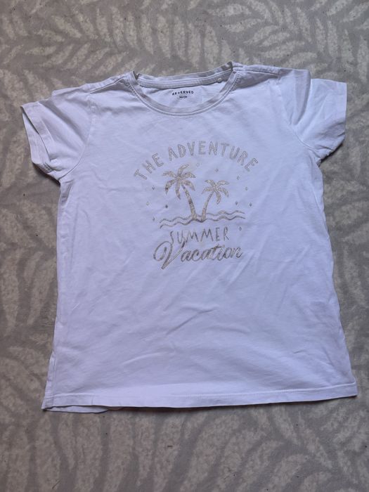 Детска бяла тениска Reserved "THE ADVENTURE SUMMER VACATION" (10-11 г. / 146 см)