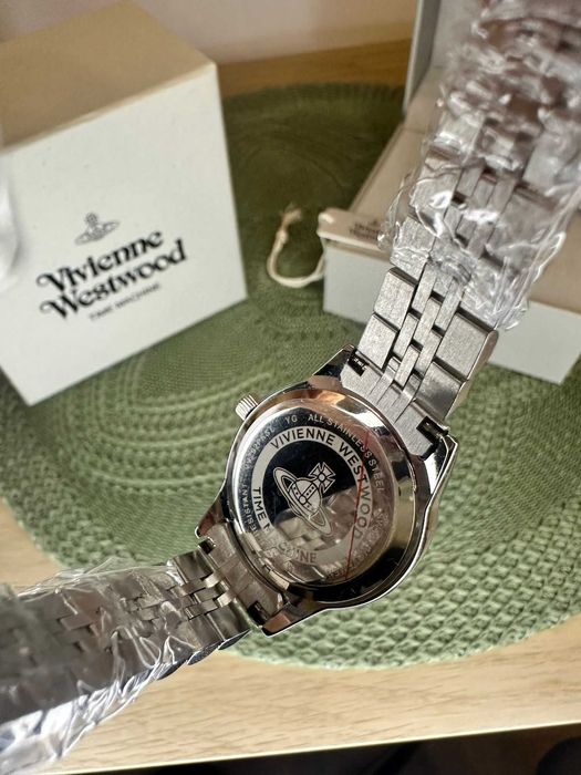 Vivienne Westwood Camberwell Ceas 28 MM In Purple Stainless Steel