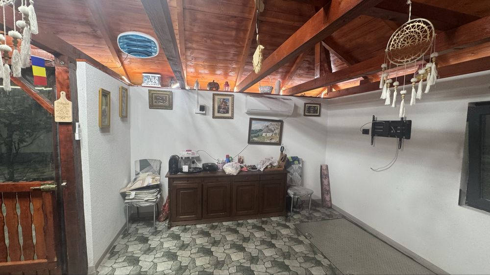 Casa Comuna Stanești sat Ghizdaru