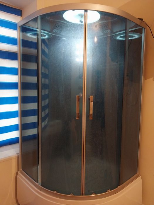 Dushavoy kabina..