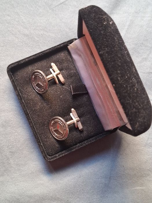 Butoni Mercedes din argint