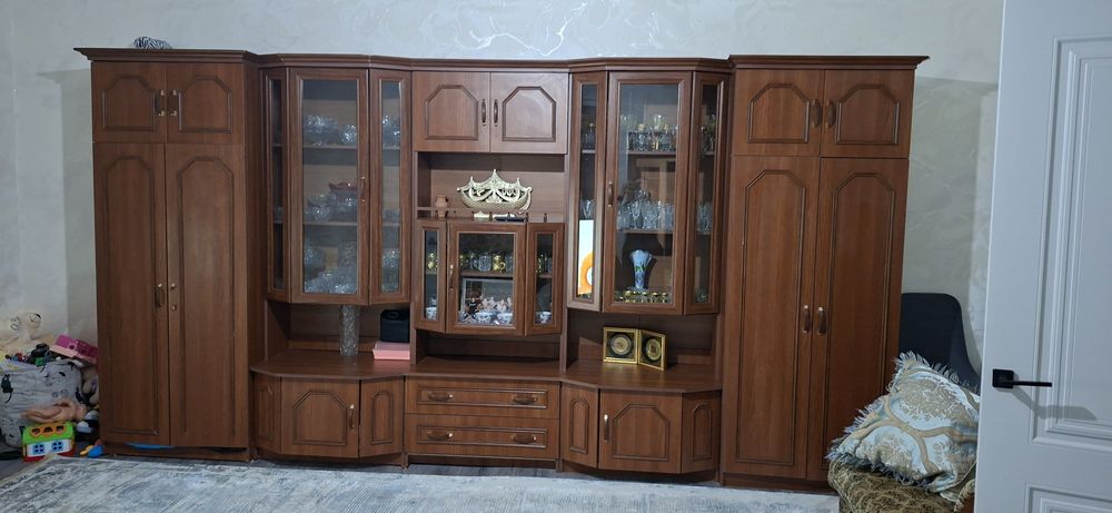Продам стенку для гостиной
